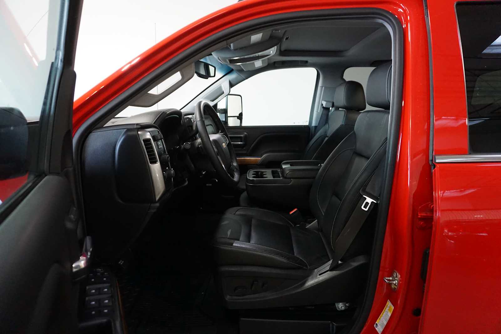 Thumbnail: 2019 Chevrolet Silverado 2500 - 12