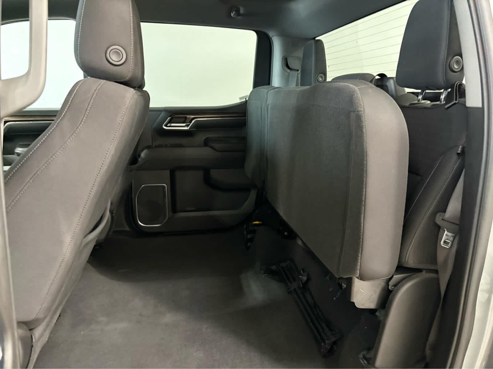 Thumbnail: 2023 Chevrolet Silverado 1500 - 16