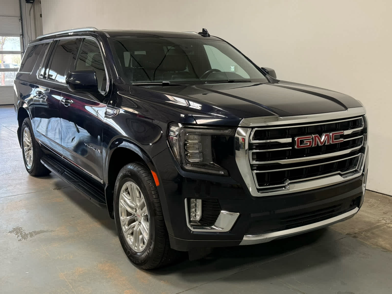 Thumbnail: 2023 GMC Yukon XL - 5