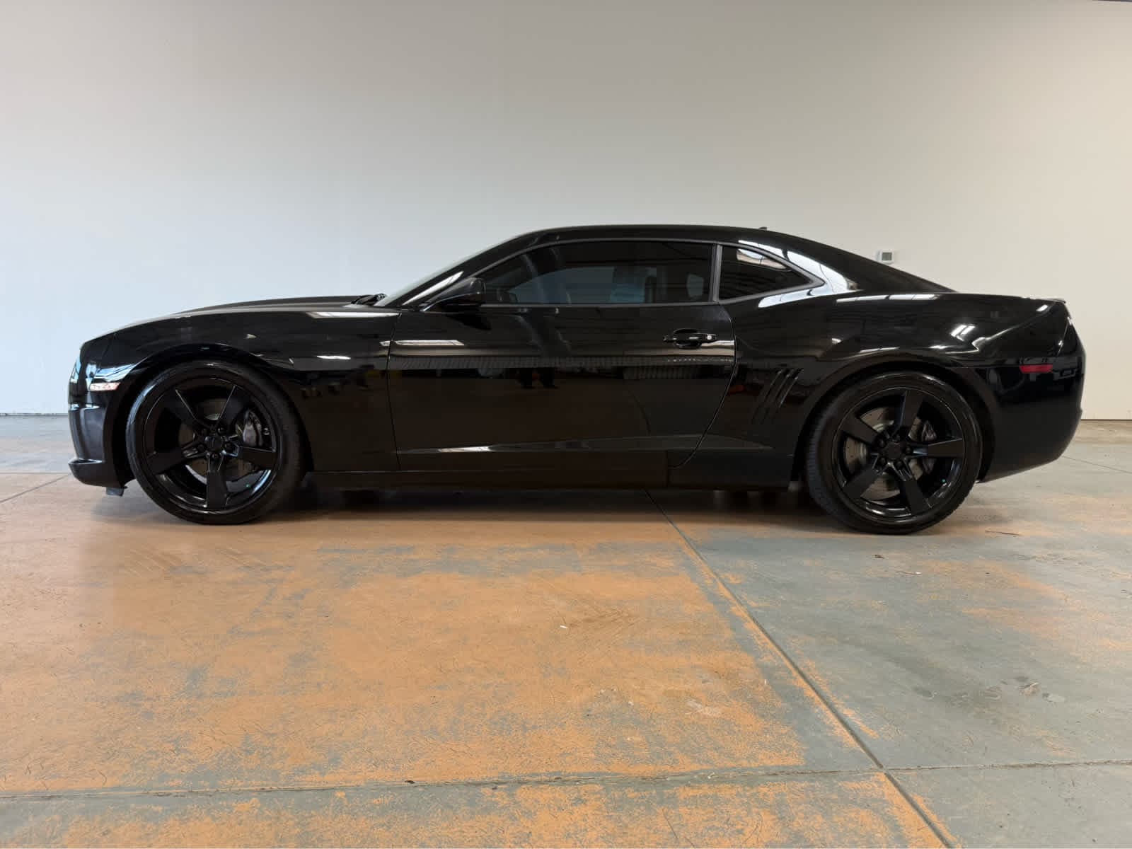 Thumbnail: 2011 Chevrolet Camaro - 2