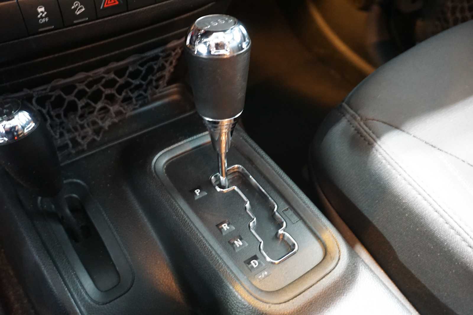 Thumbnail: 2018 Jeep Wrangler - 23