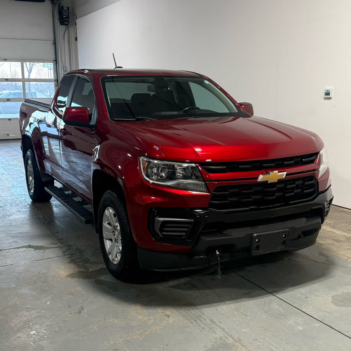 Thumbnail: 2022 Chevrolet Colorado - 5