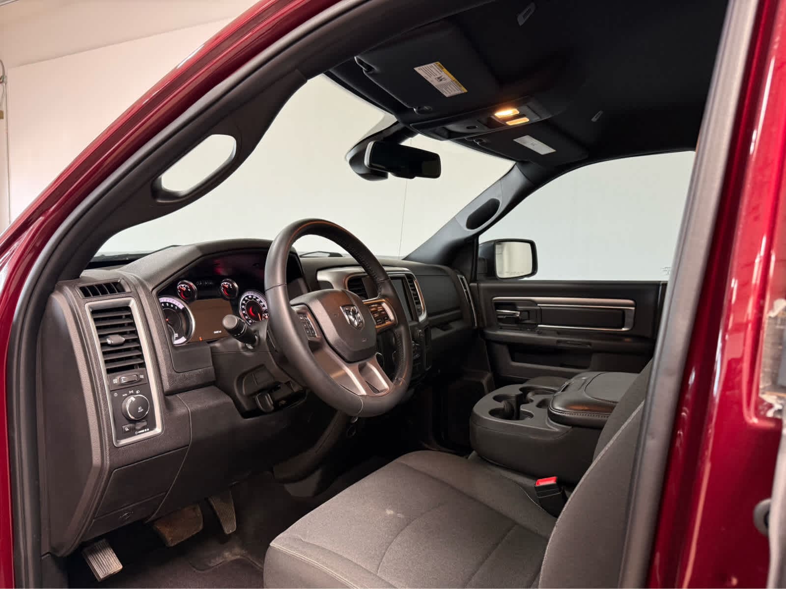 Thumbnail: 2022 RAM 1500 Classic - 13