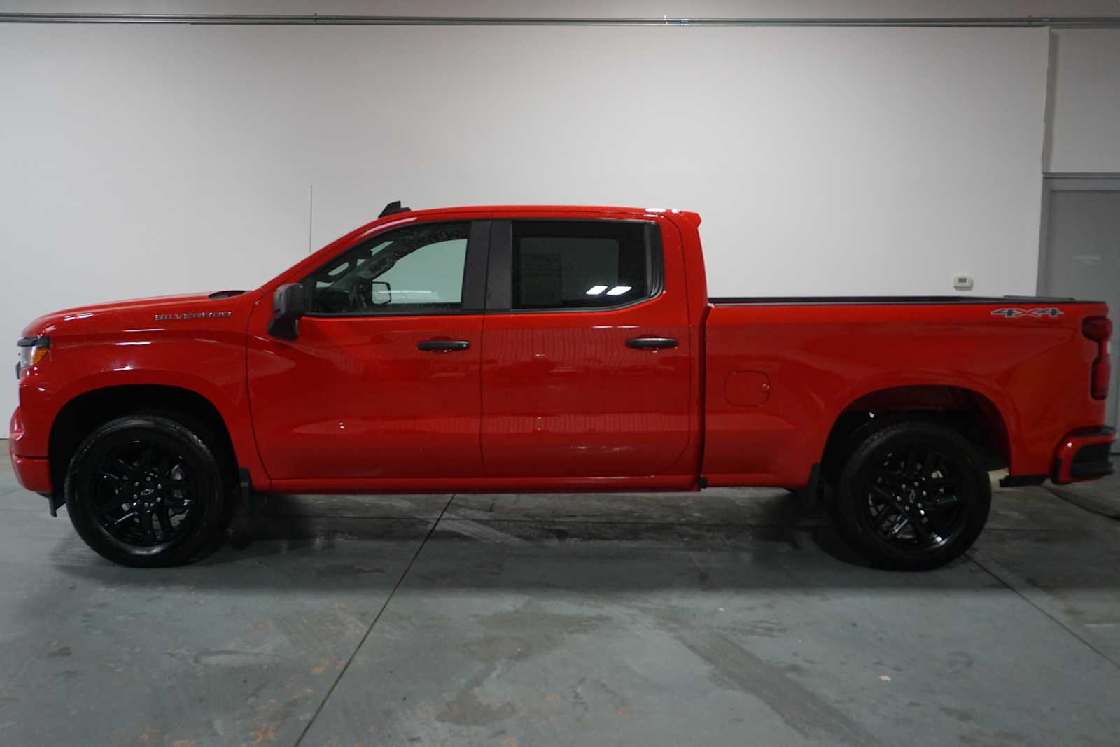 Thumbnail: 2024 Chevrolet Silverado 1500 - 3