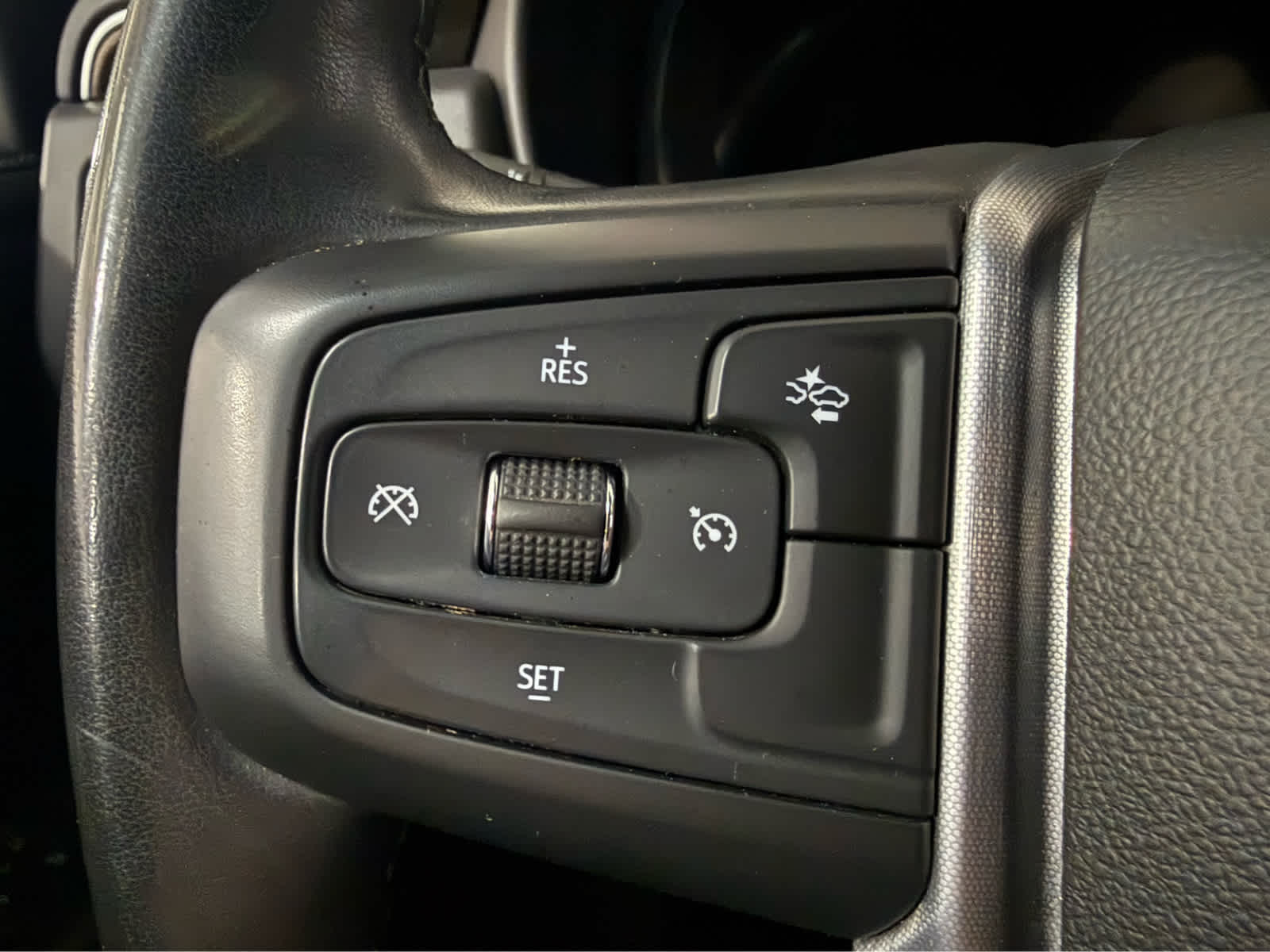 Thumbnail: 2024 GMC Yukon XL - 20
