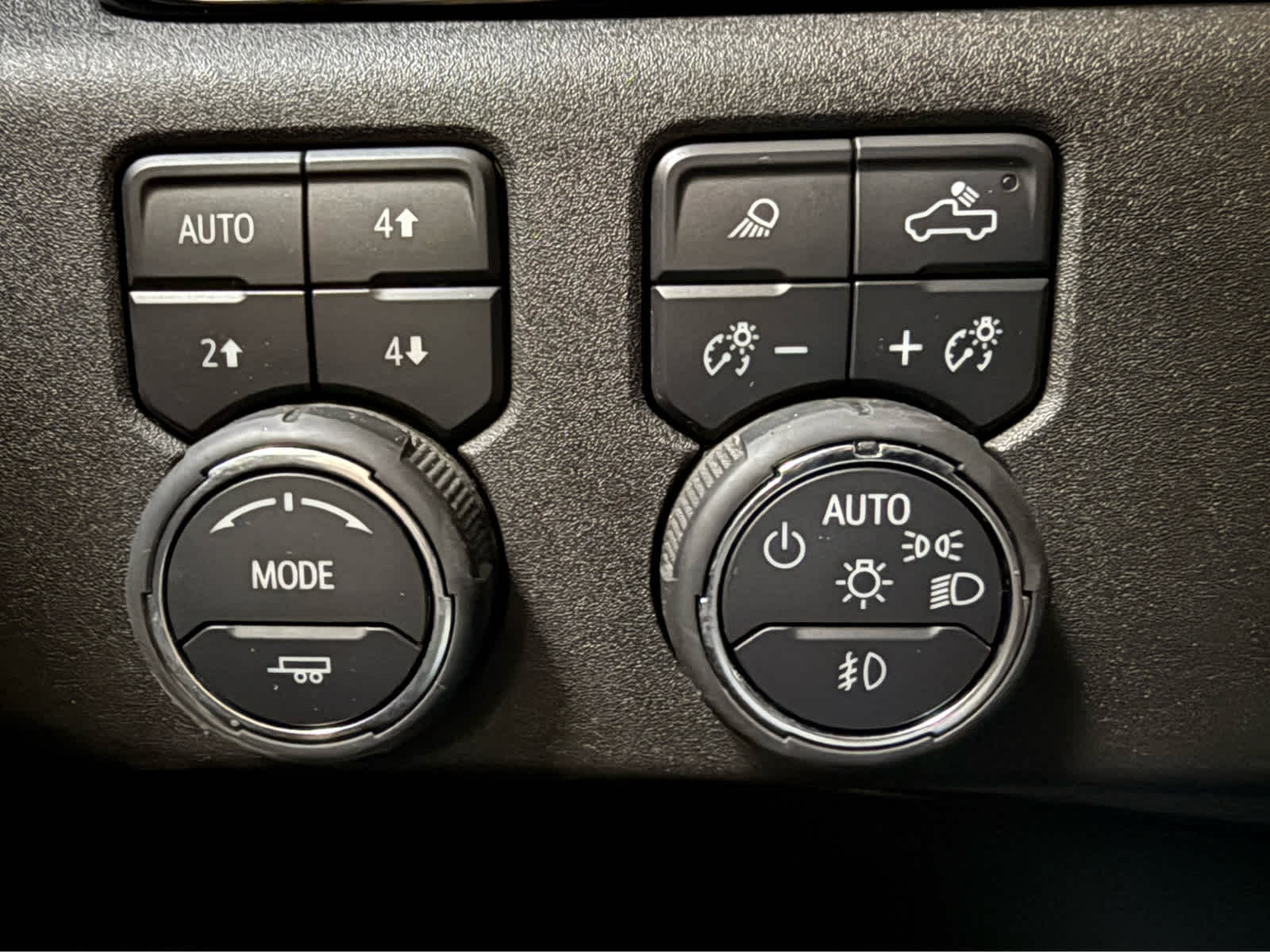 Thumbnail: 2025 Chevrolet Silverado 1500 - 24