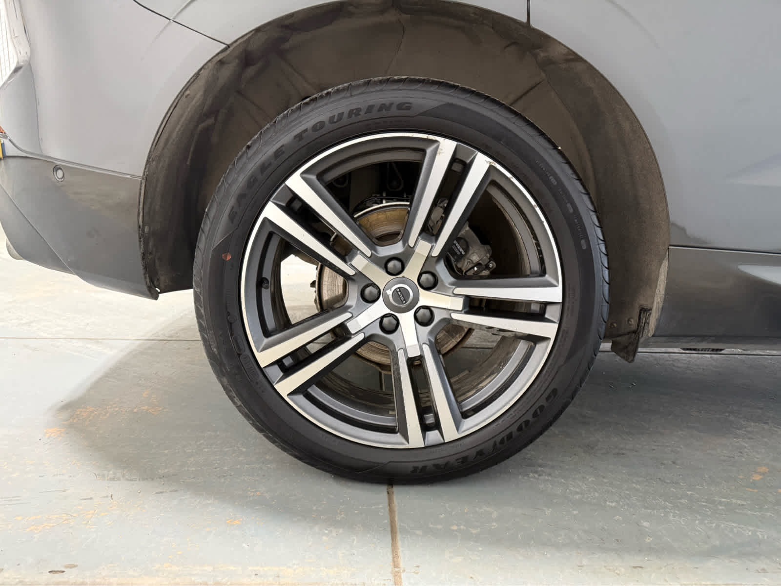 Thumbnail: 2019 Volvo XC60 - 10