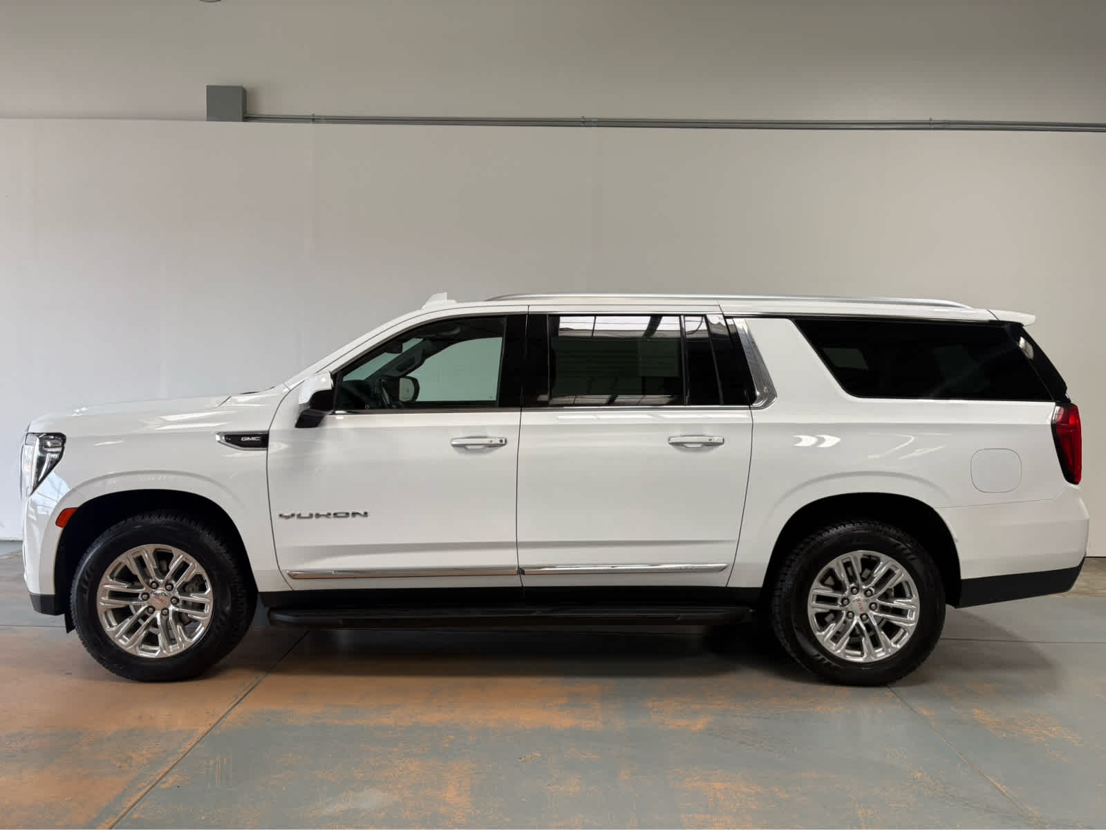 Thumbnail: 2024 GMC Yukon XL - 2