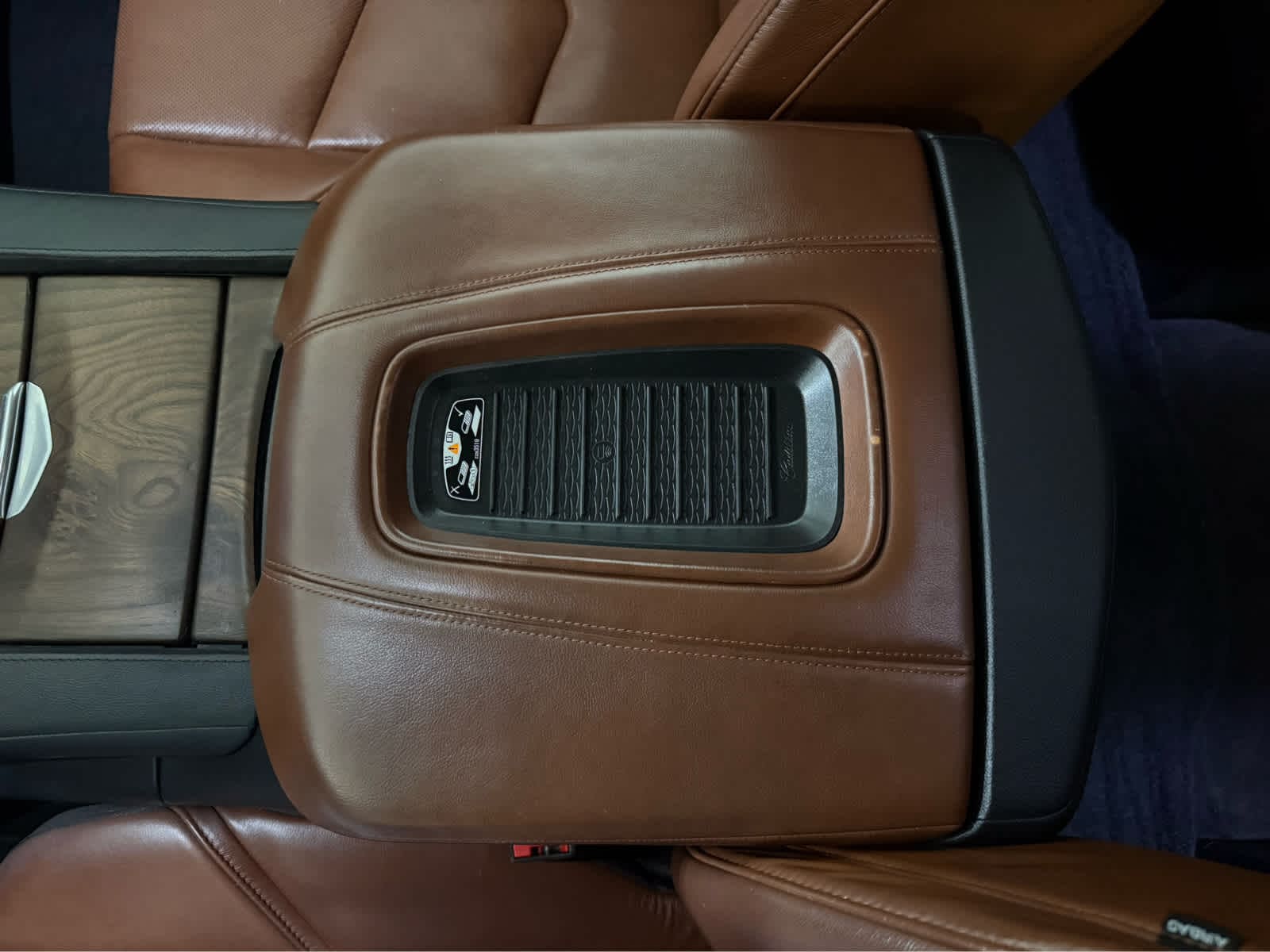Thumbnail: 2020 Cadillac Escalade - 21