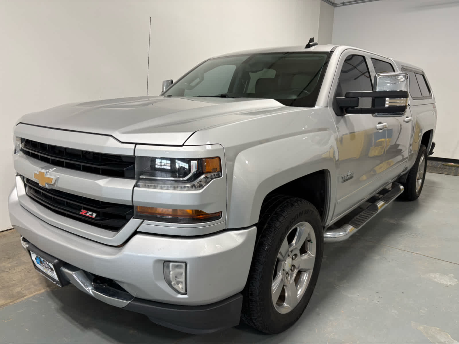 Thumbnail: 2018 Chevrolet Silverado 1500 - 1