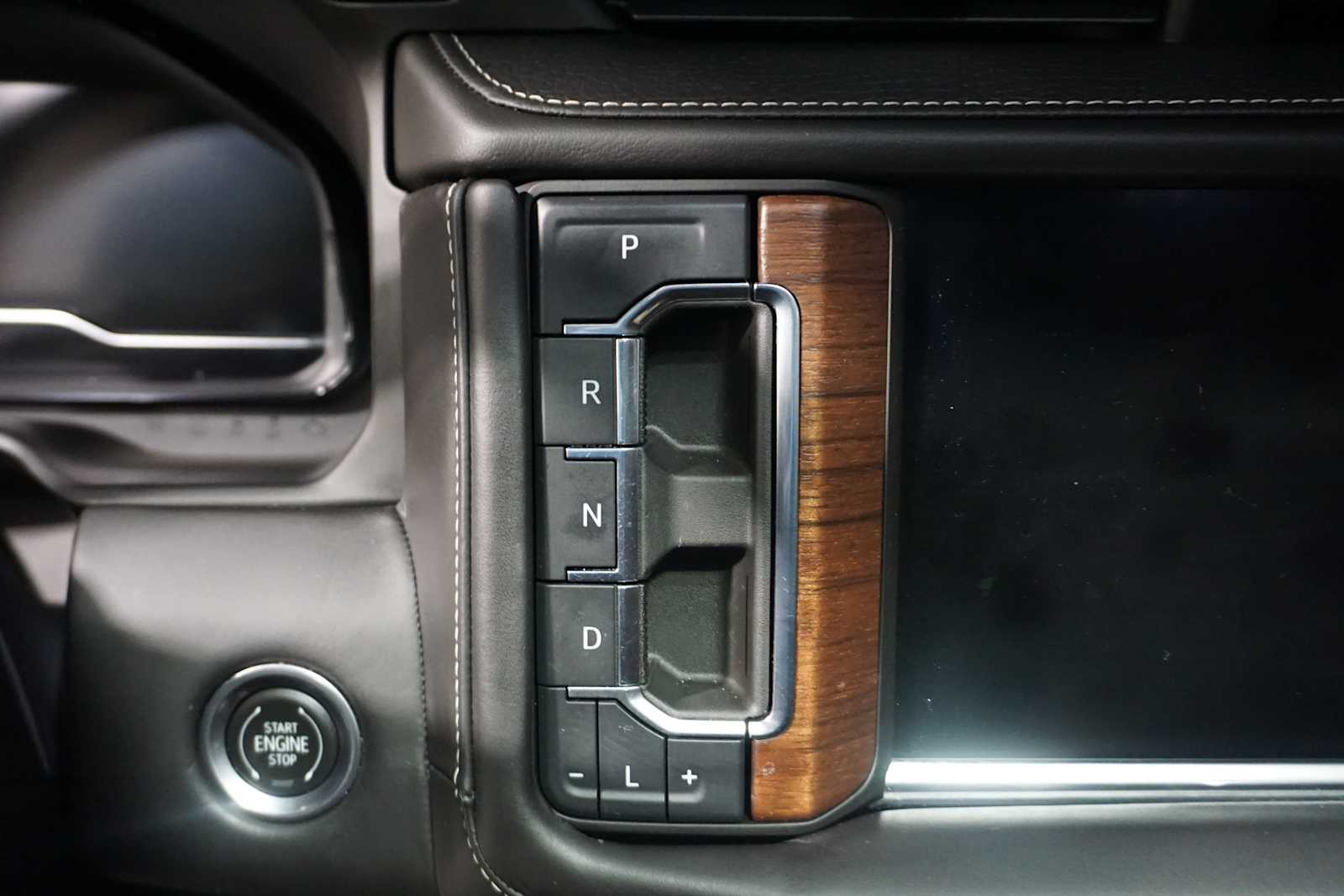 Thumbnail: 2023 GMC Yukon - 23