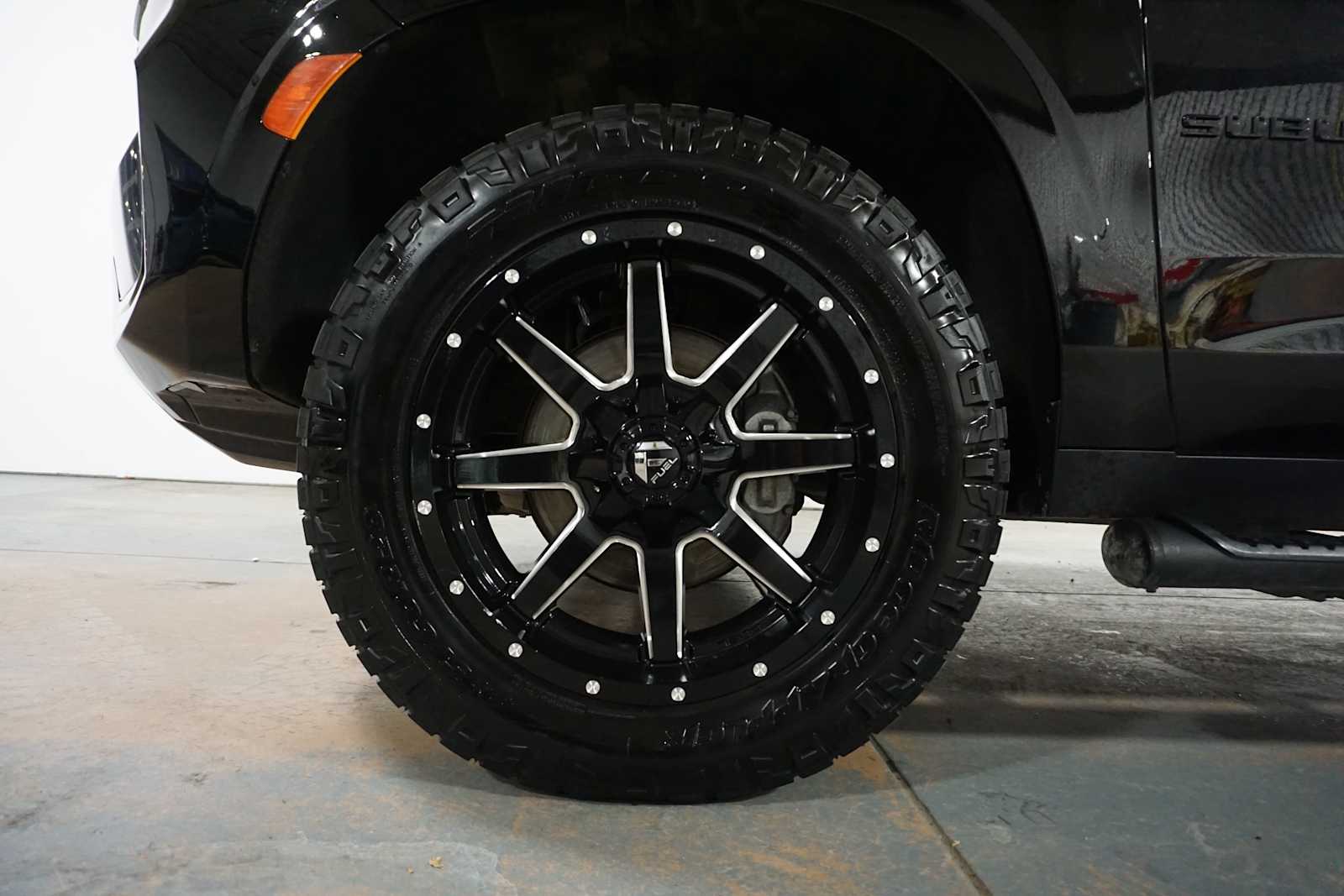 Thumbnail: 2021 Chevrolet Suburban - 9