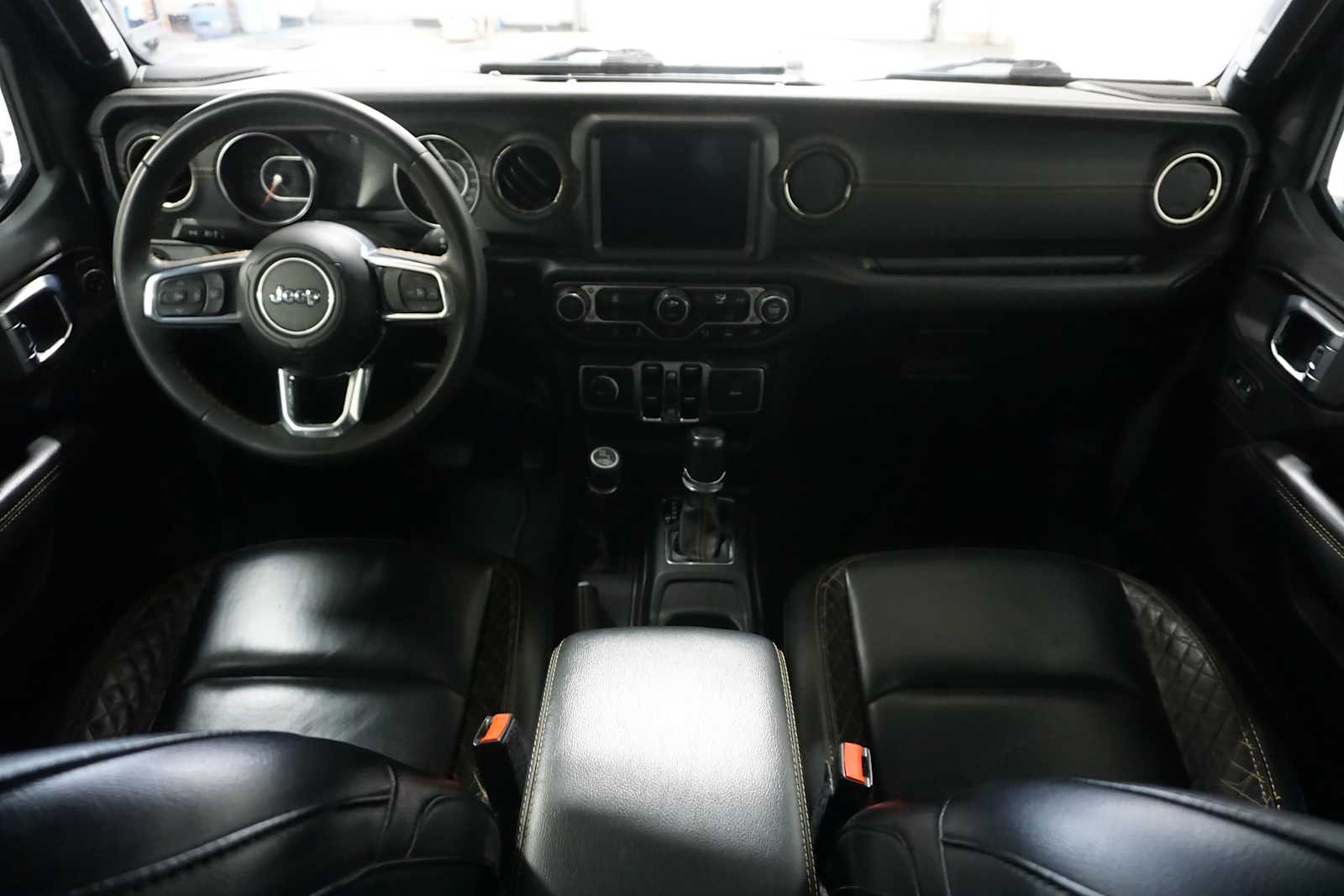 Thumbnail: 2023 Jeep Gladiator - 17