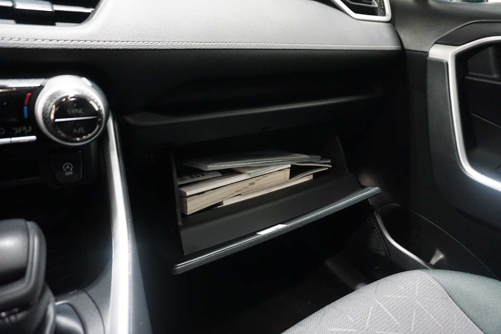 Thumbnail: 2023 Toyota RAV4 - 20