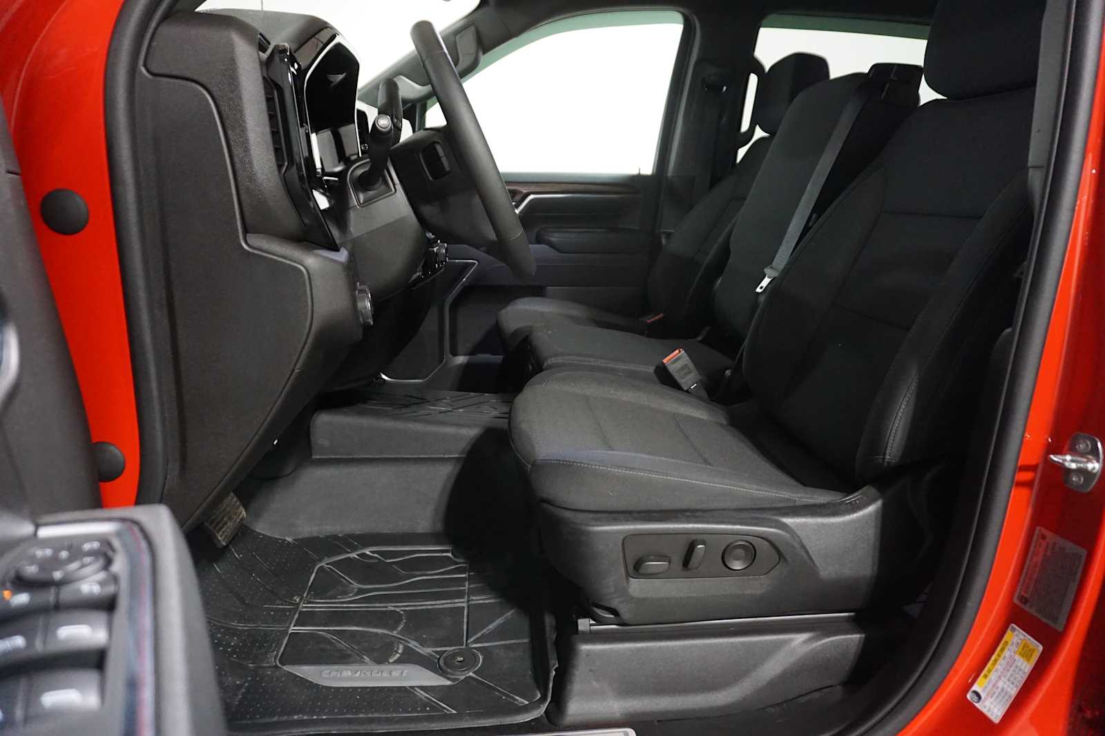 Thumbnail: 2024 Chevrolet Silverado 2500 - 15