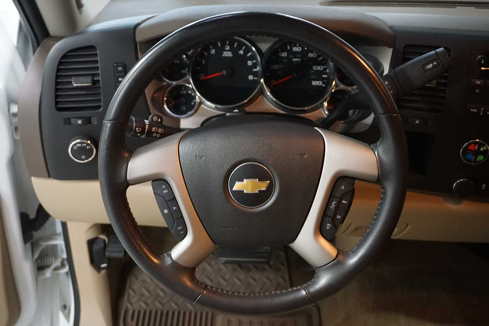 Thumbnail: 2013 Chevrolet Silverado 1500 - 15