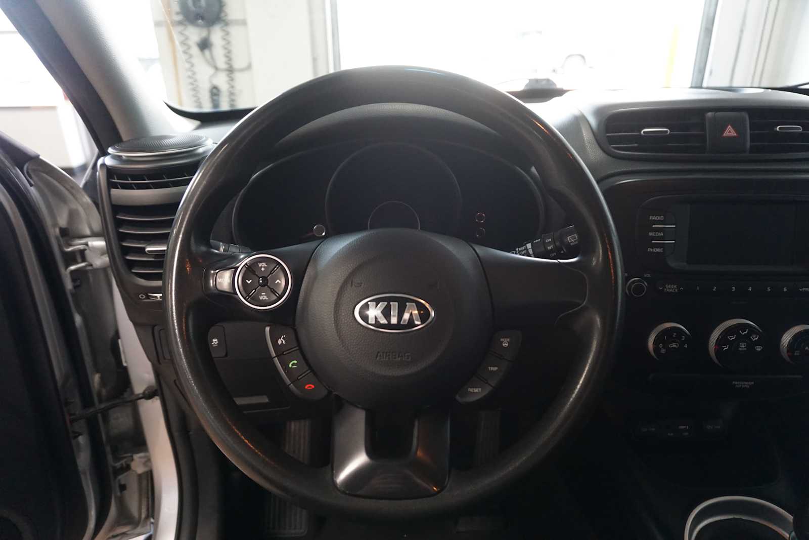 Thumbnail: 2018 Kia Soul - 17