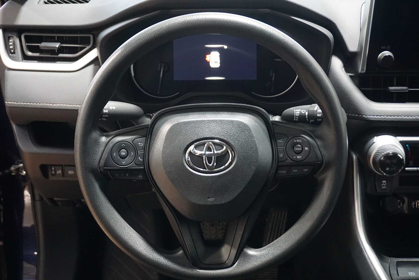 Thumbnail: 2024 Toyota RAV4 - 16