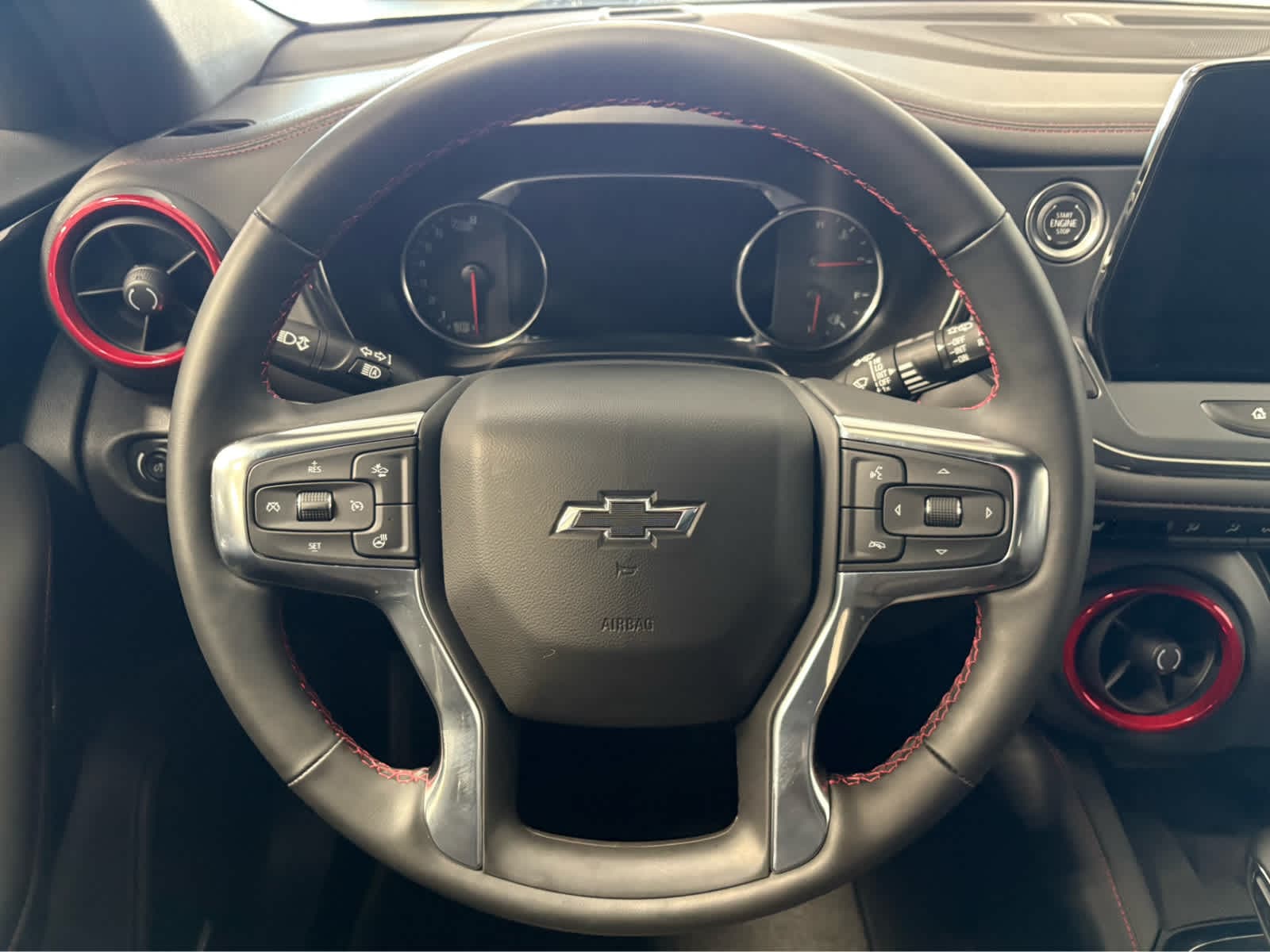 Thumbnail: 2025 Chevrolet Blazer - 18