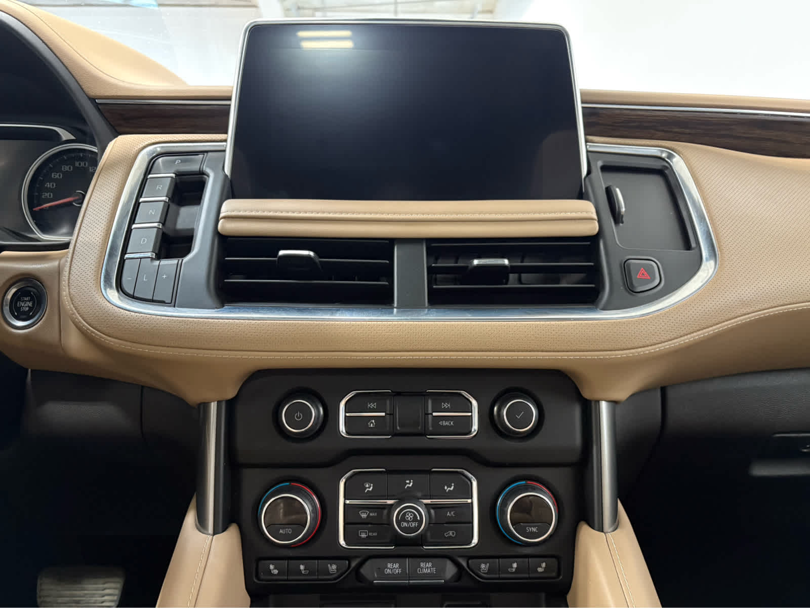 Thumbnail: 2021 Chevrolet Tahoe - 19