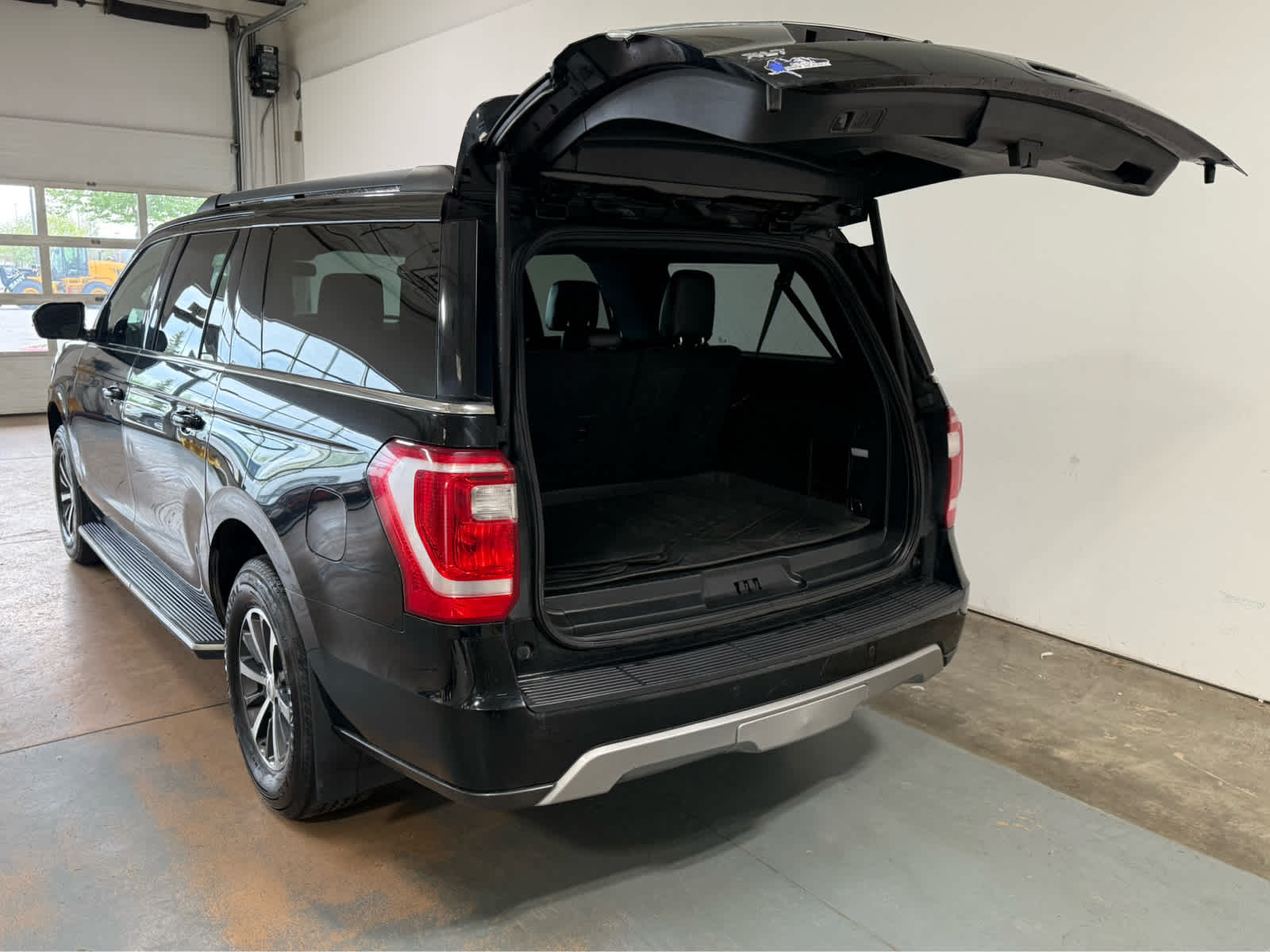 Thumbnail: 2018 Ford Expedition MAX - 4