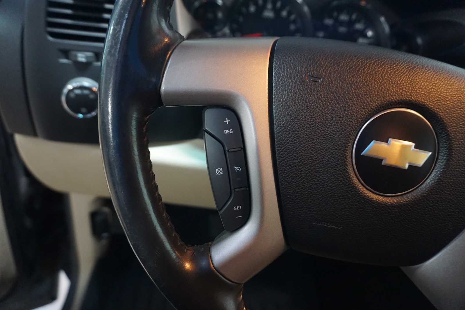 Thumbnail: 2009 Chevrolet Silverado 1500 - 25