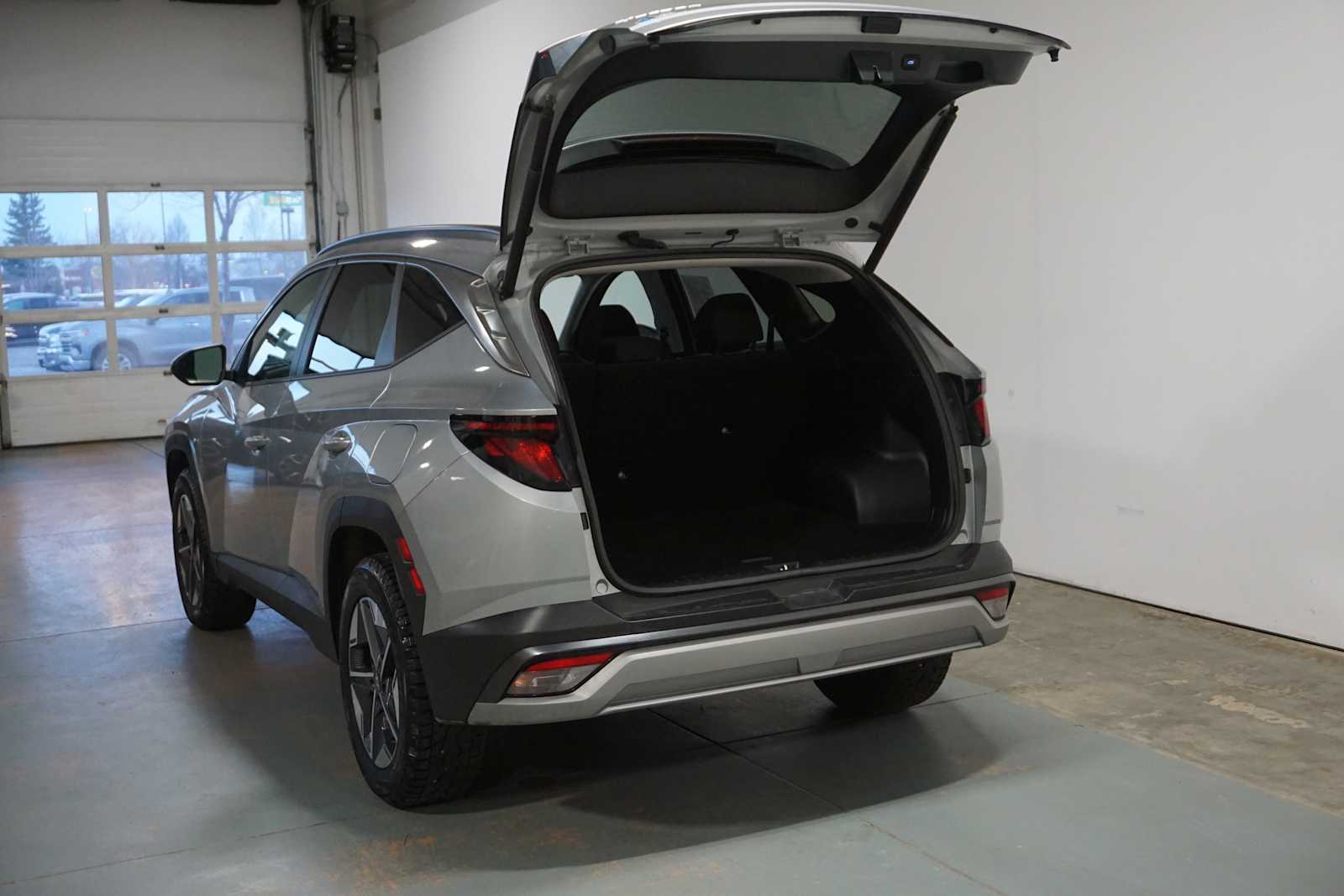 Thumbnail: 2025 Hyundai Tucson - 4