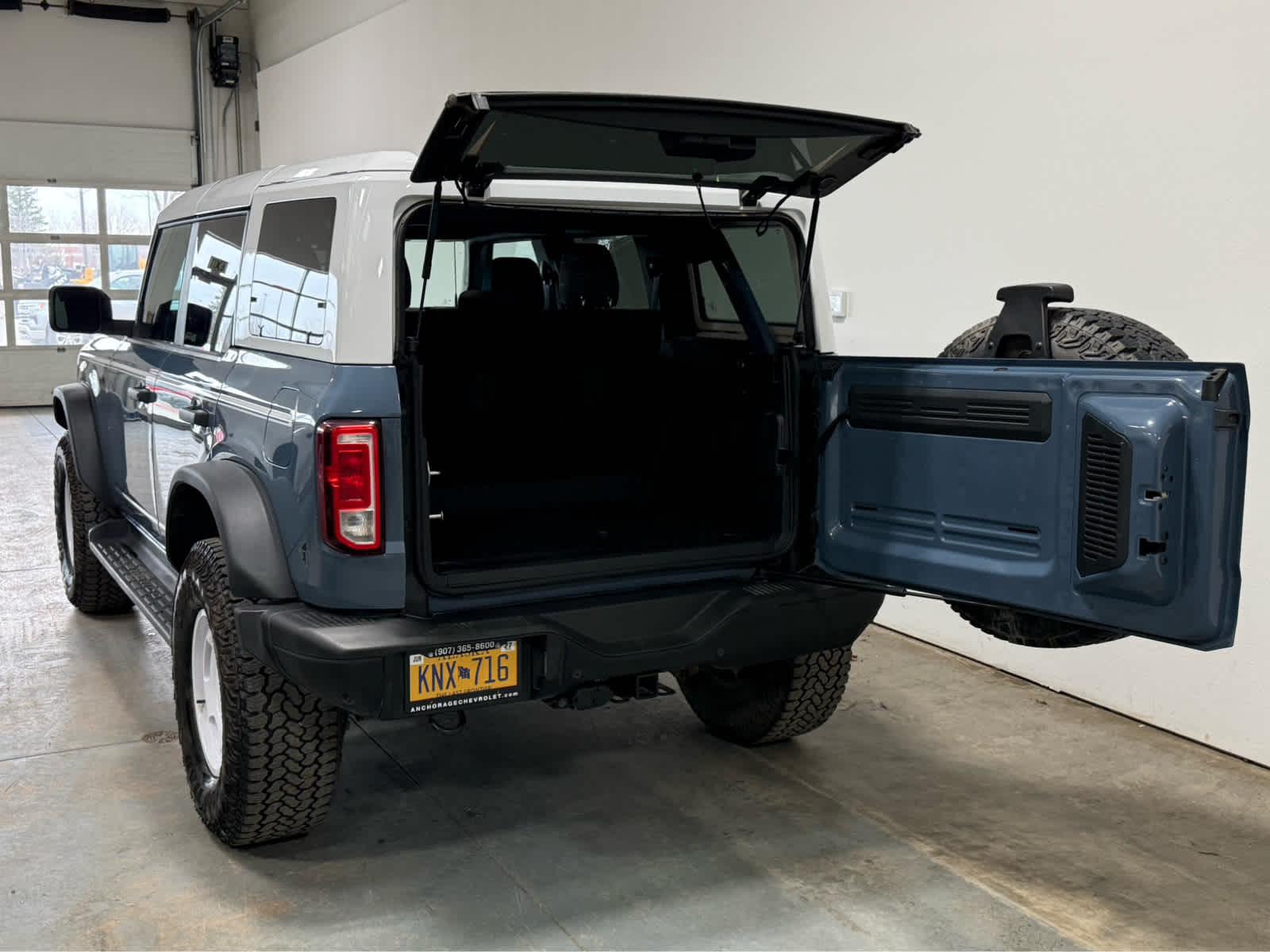 Thumbnail: 2025 Ford Bronco - 5