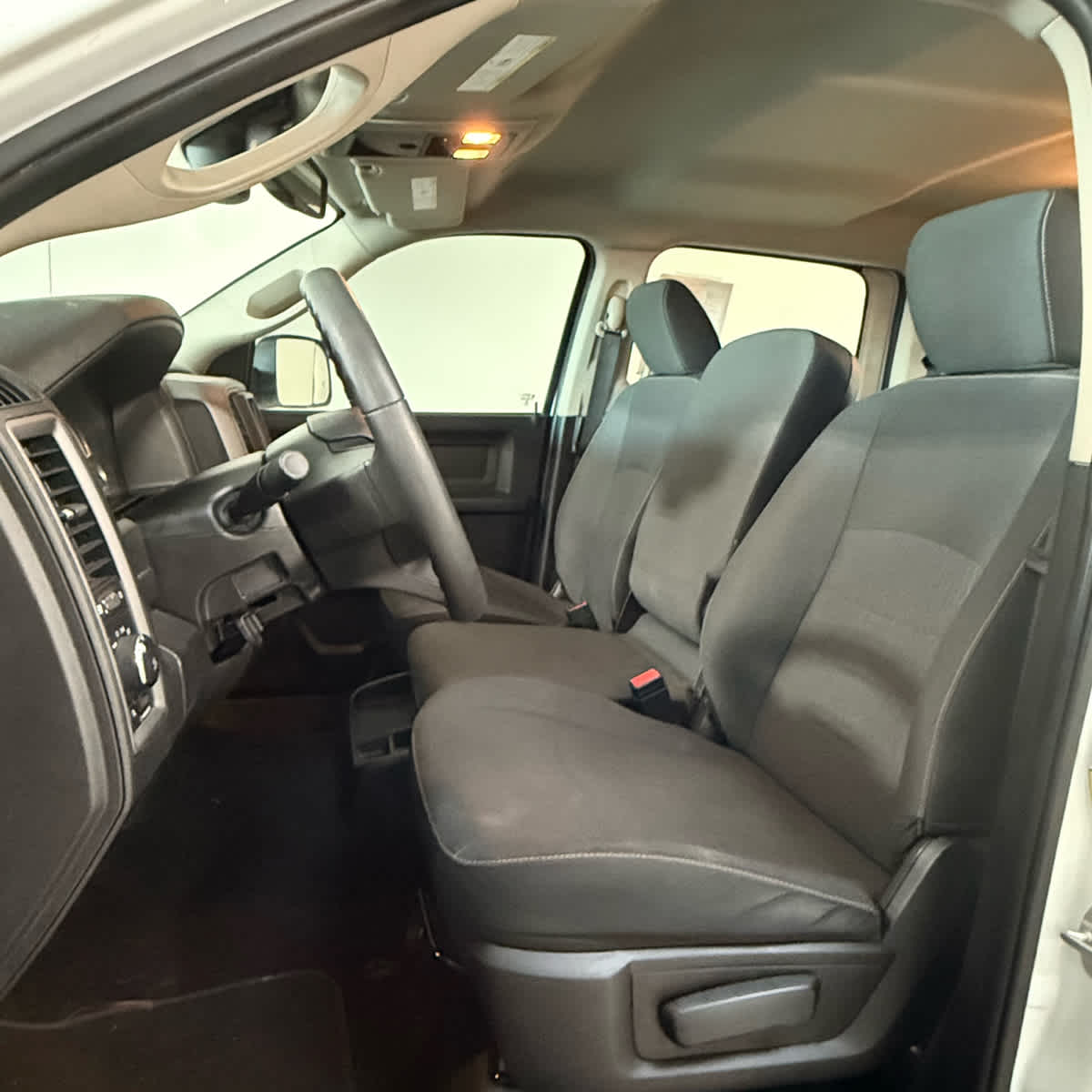 Thumbnail: 2022 RAM 1500 Classic - 13