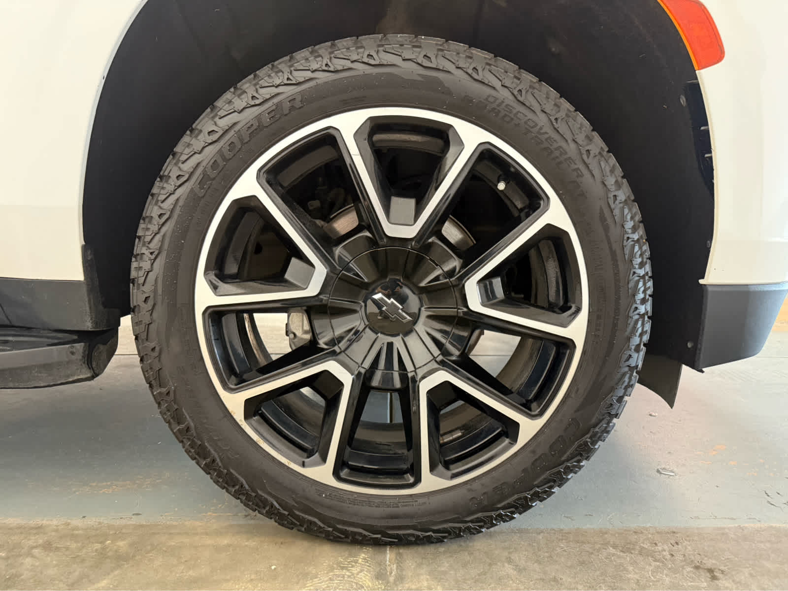 Thumbnail: 2022 Chevrolet Tahoe - 9