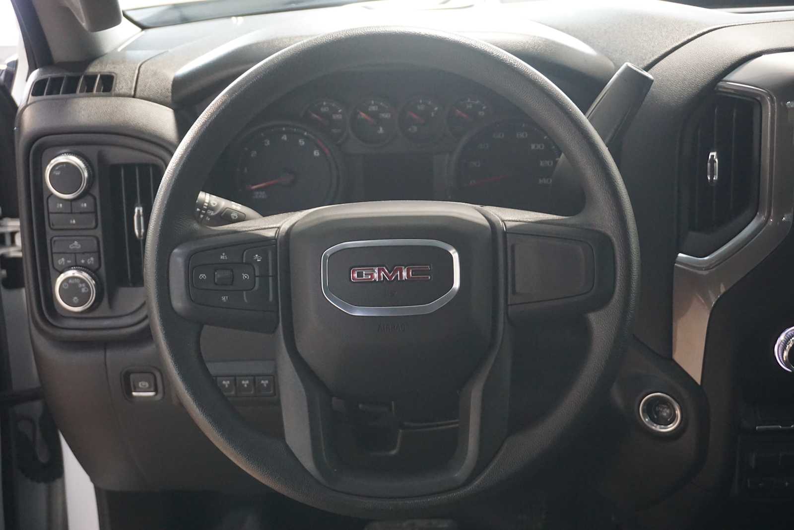 Thumbnail: 2024 GMC Sierra 2500 - 16