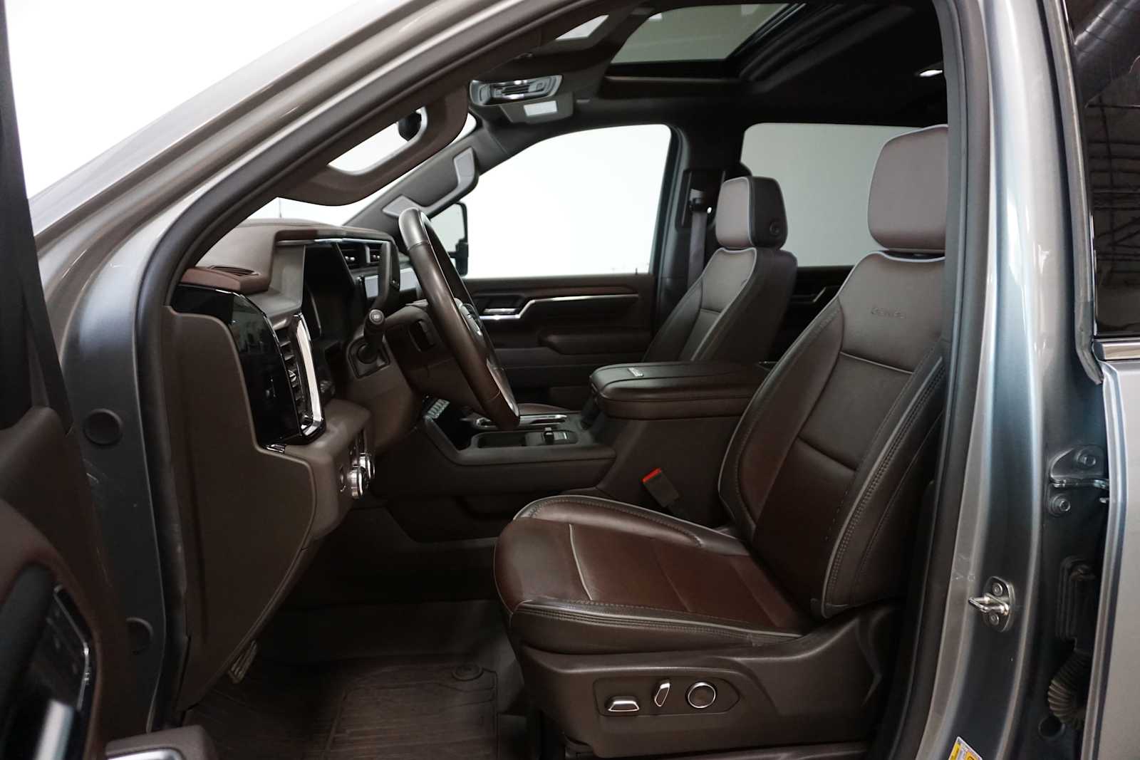 Thumbnail: 2024 GMC Sierra 3500 - 2