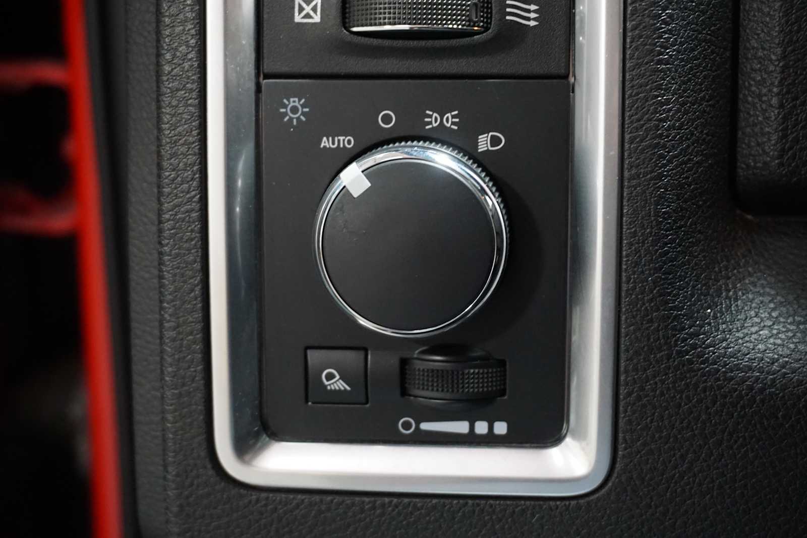 Thumbnail: 2023 RAM 1500 Classic - 26