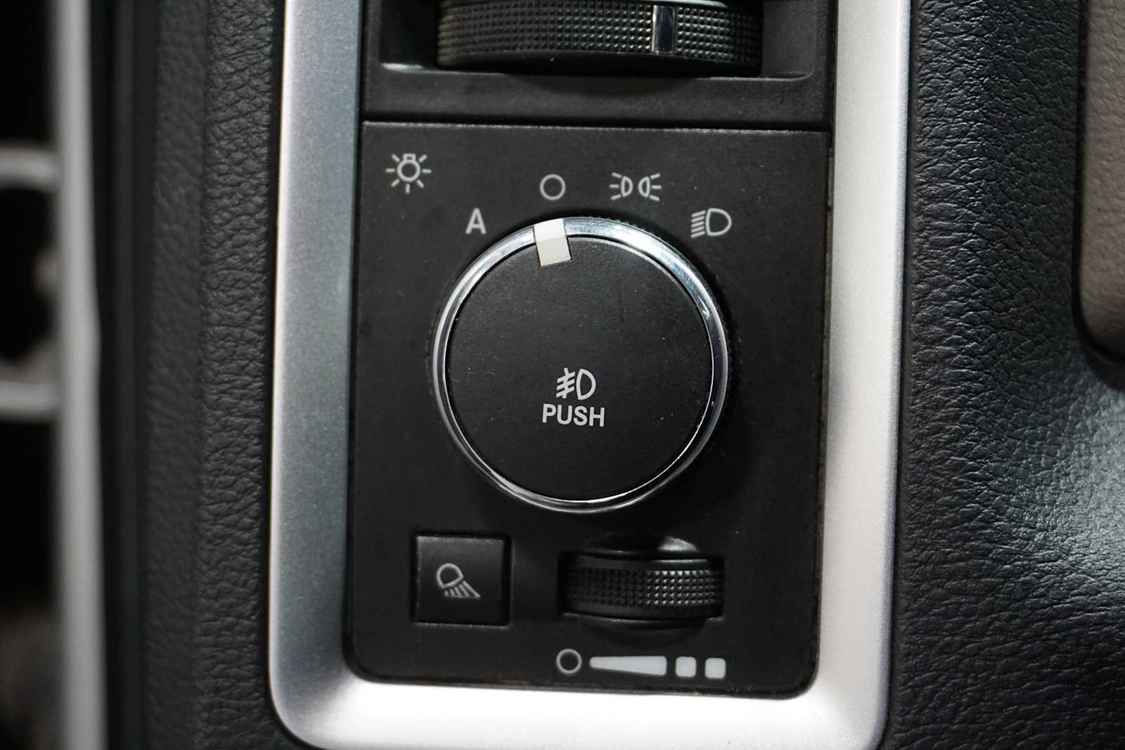 Thumbnail: 2010 Dodge Ram 2500 - 27