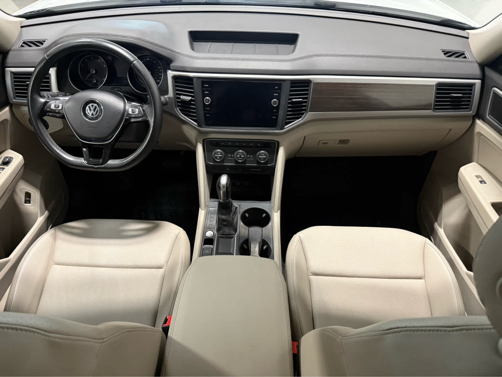 Thumbnail: 2019 Volkswagen Atlas - 16