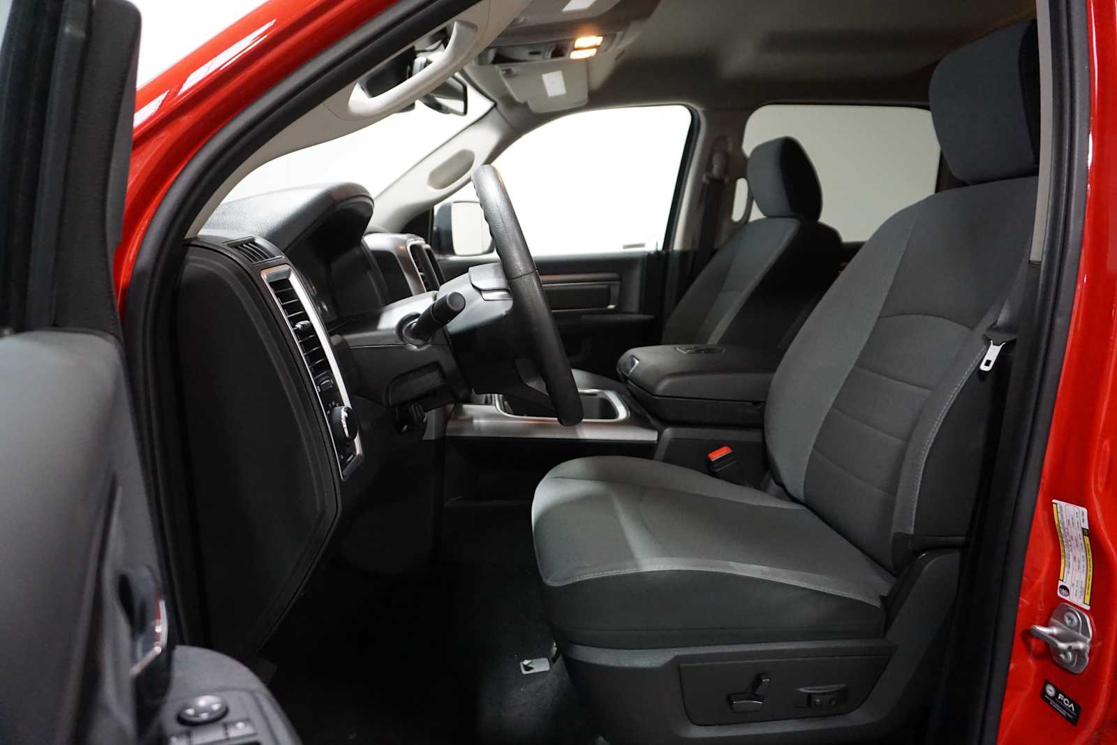 Thumbnail: 2023 RAM 1500 Classic - 13