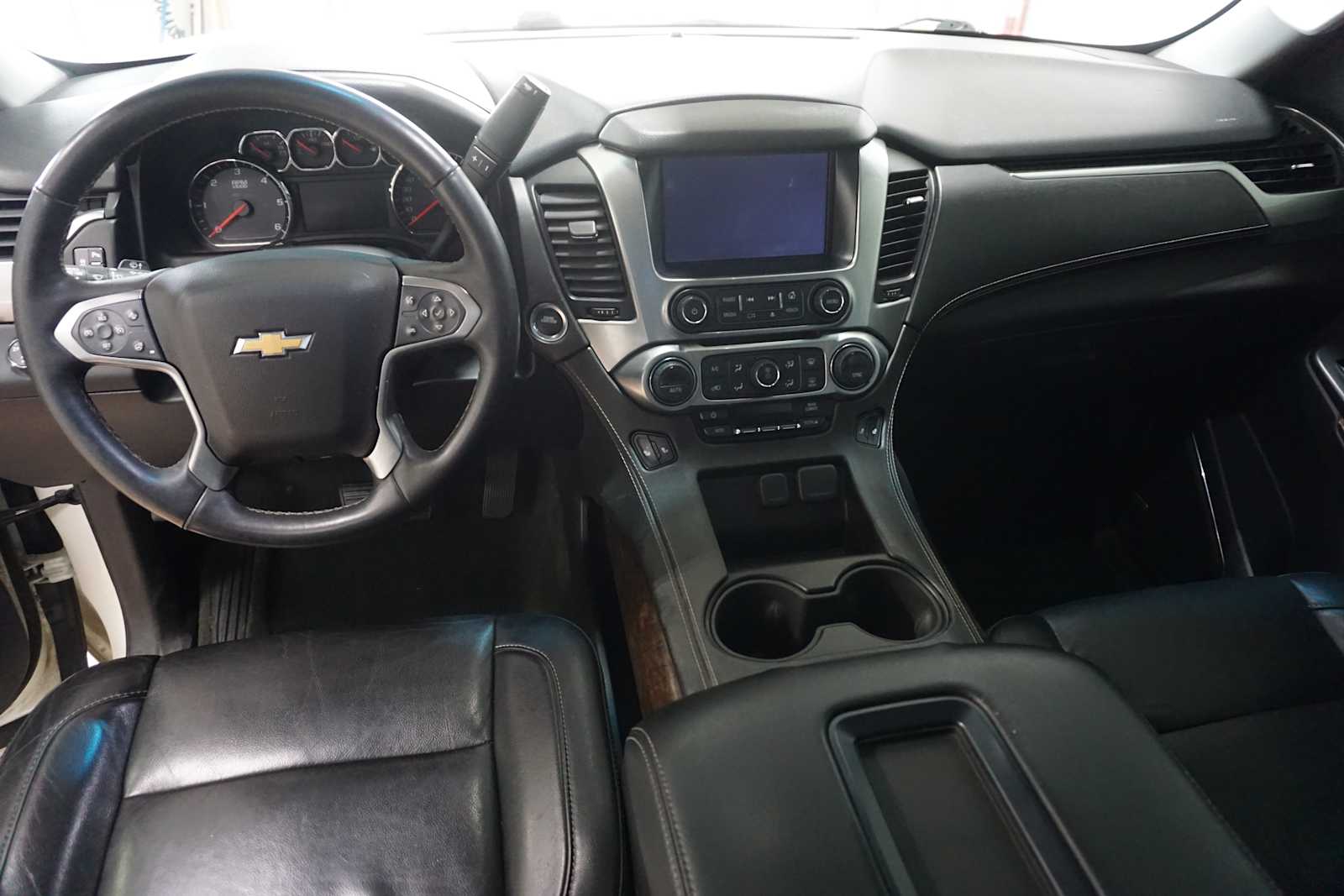 Thumbnail: 2015 Chevrolet Tahoe - 18