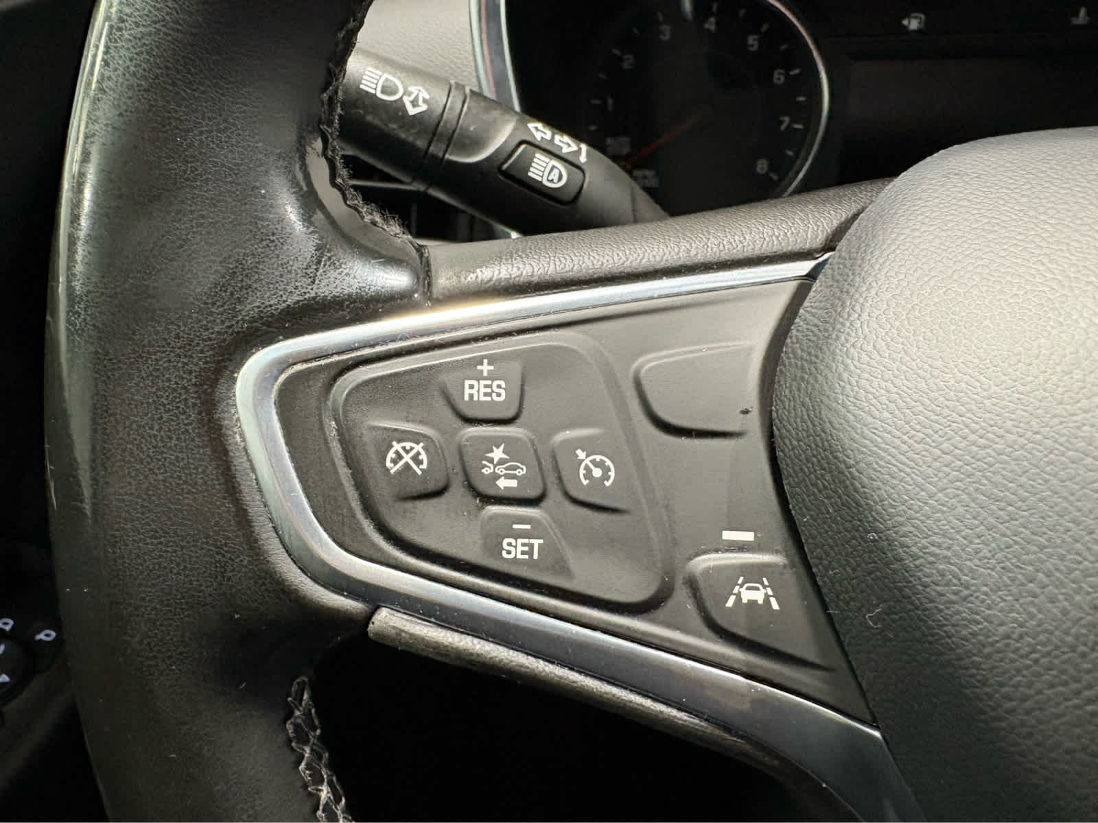 Thumbnail: 2023 Chevrolet Equinox - 18