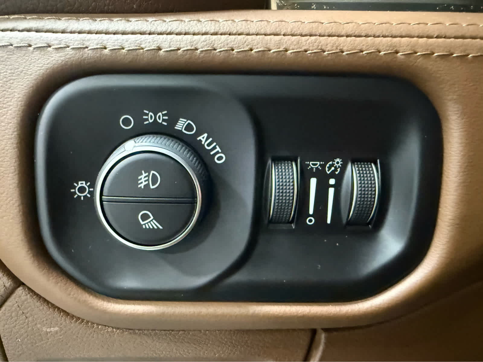 Thumbnail: 2020 RAM 1500 - 25