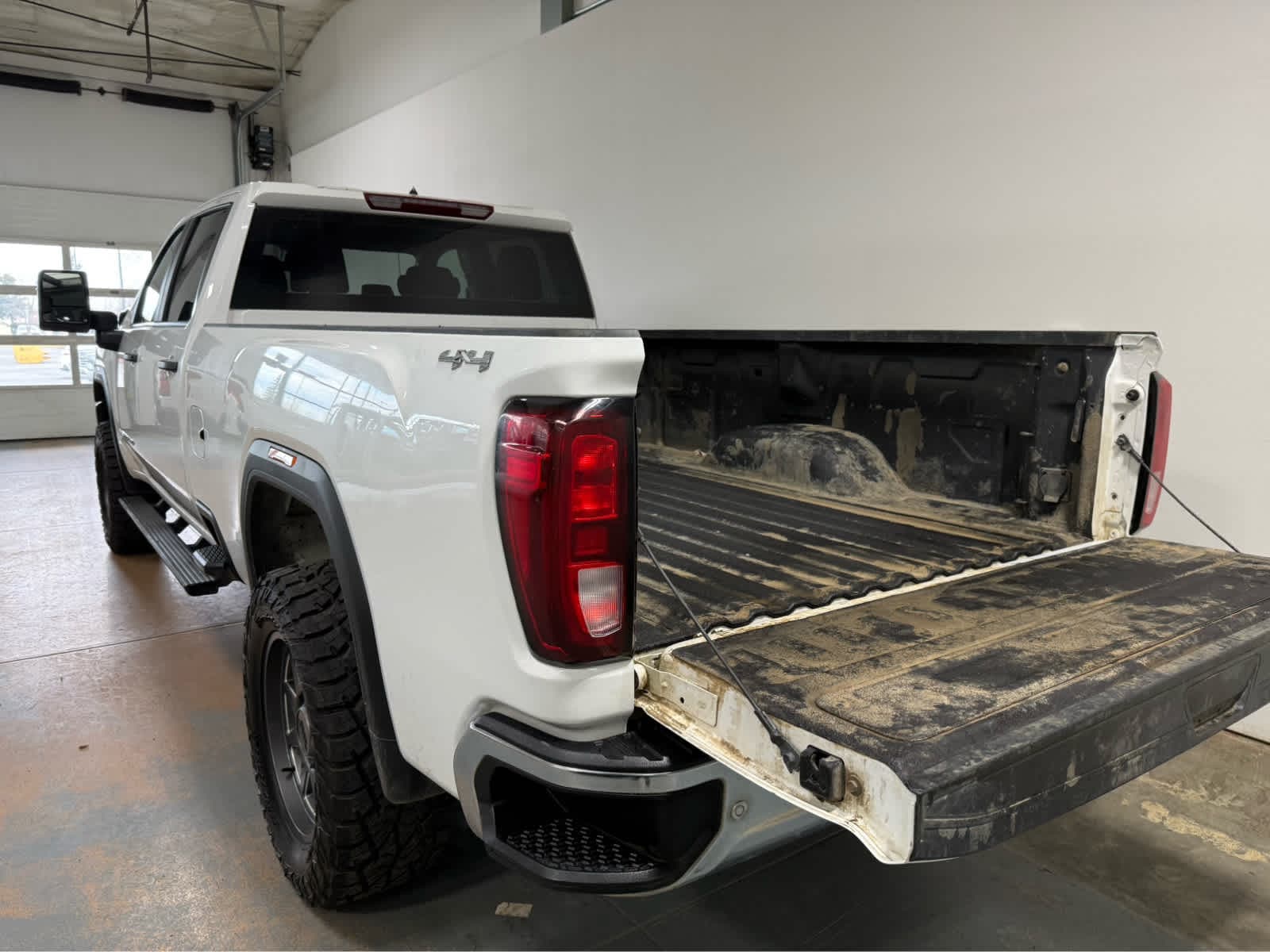 Thumbnail: 2024 GMC Sierra 3500 - 4