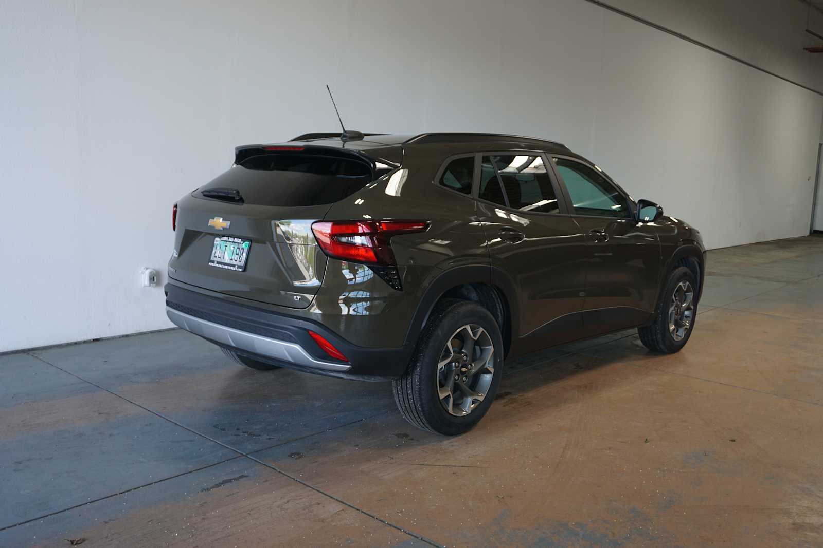 Thumbnail: 2024 Chevrolet Trax - 6