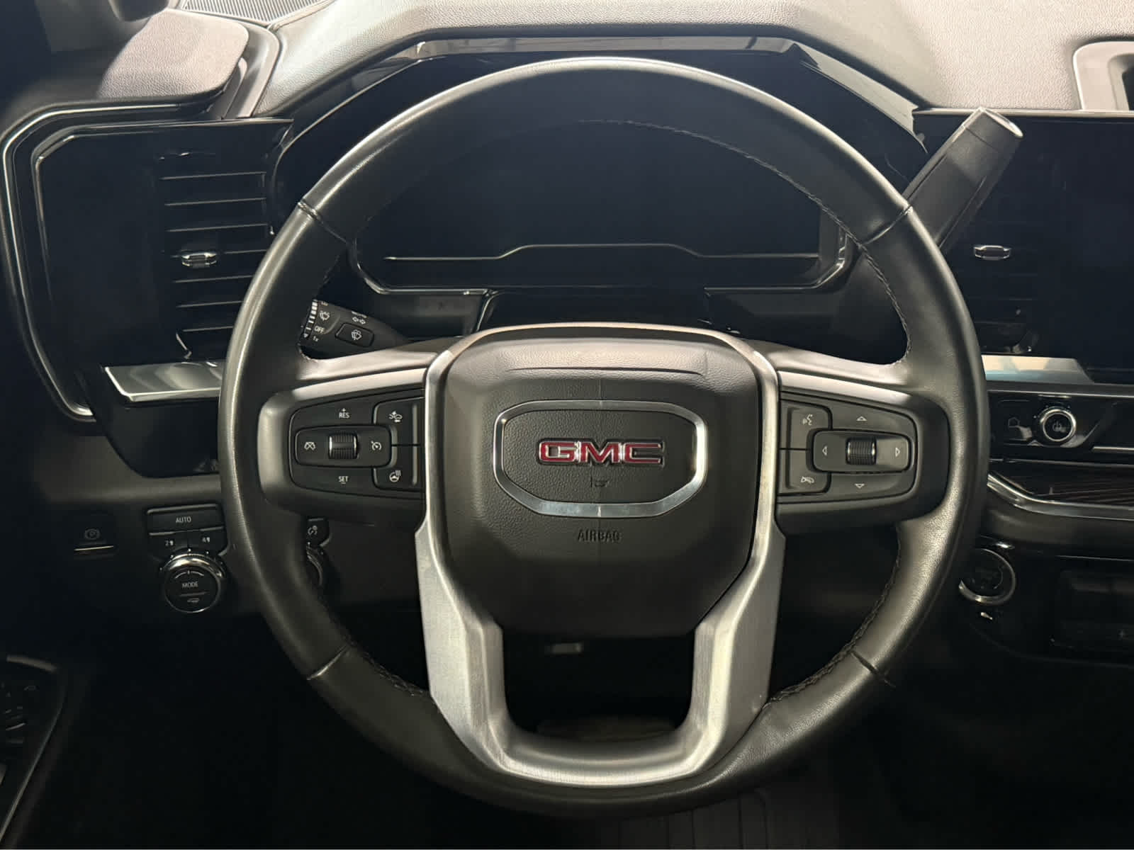 Thumbnail: 2024 GMC Sierra 1500 - 19
