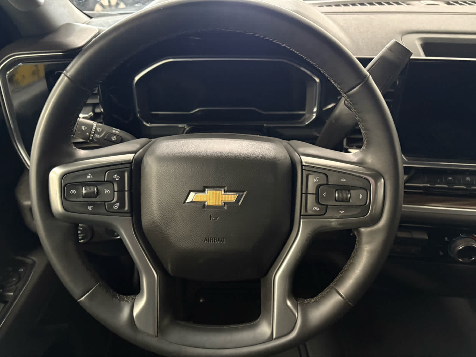 Thumbnail: 2025 Chevrolet Silverado 1500 - 17