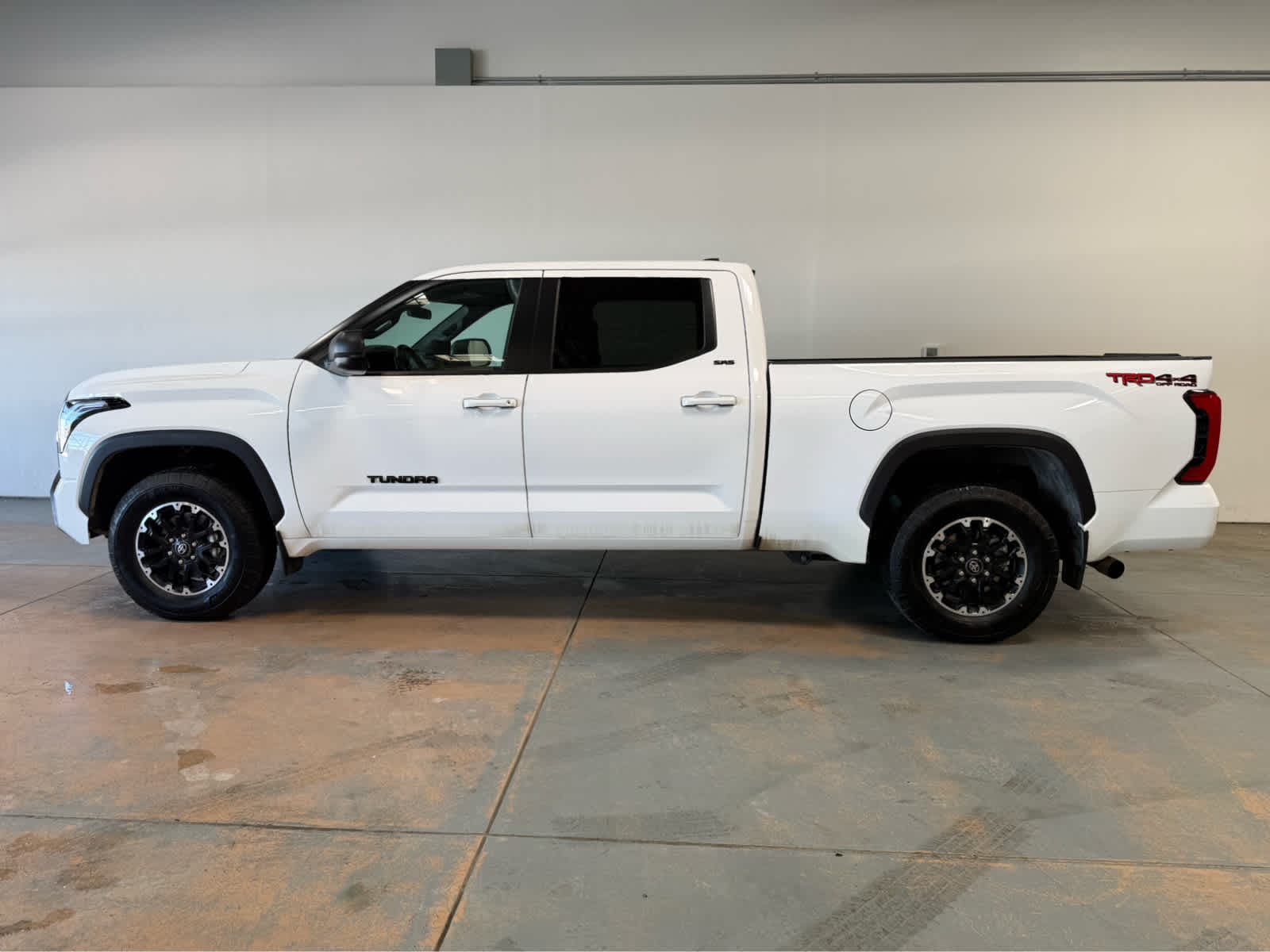 Thumbnail: 2025 Toyota Tundra - 2