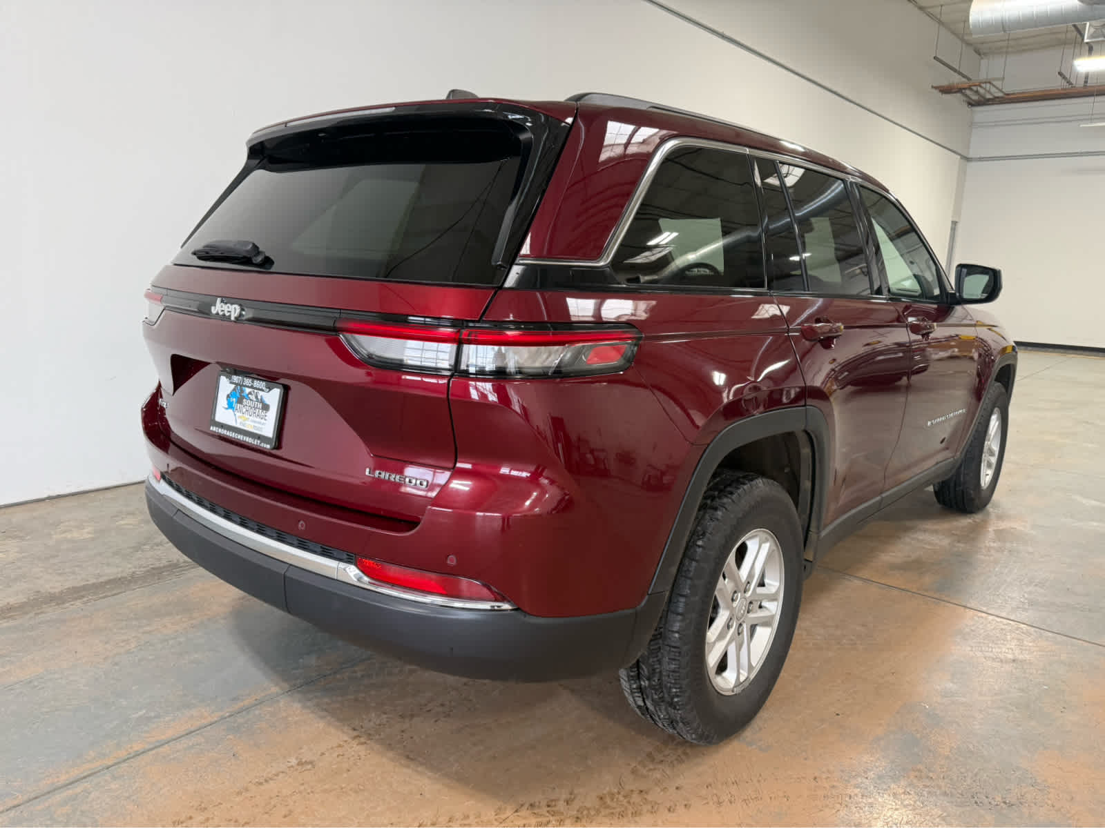 Thumbnail: 2024 Jeep Grand Cherokee - 7