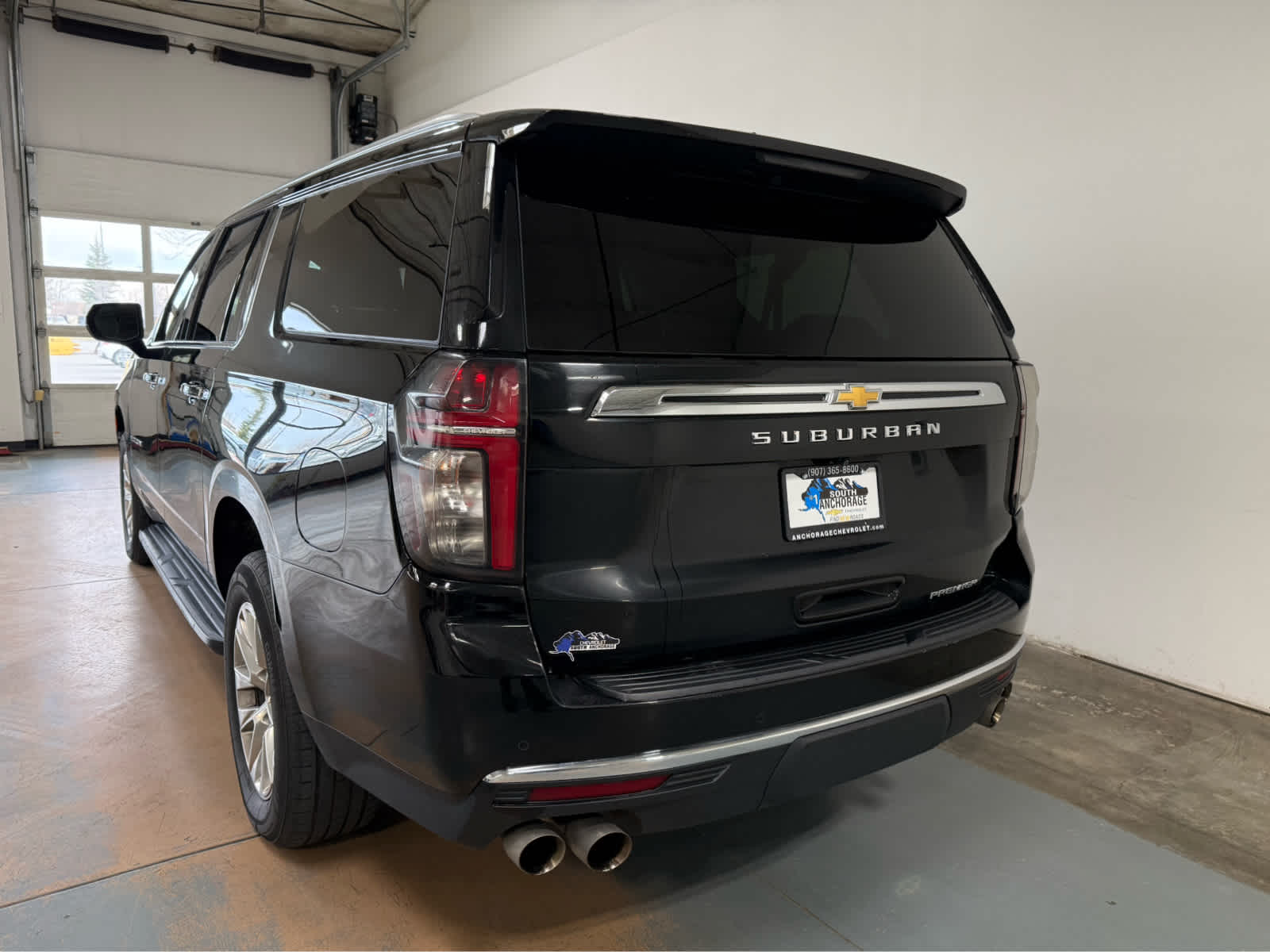 Thumbnail: 2024 Chevrolet Suburban - 3