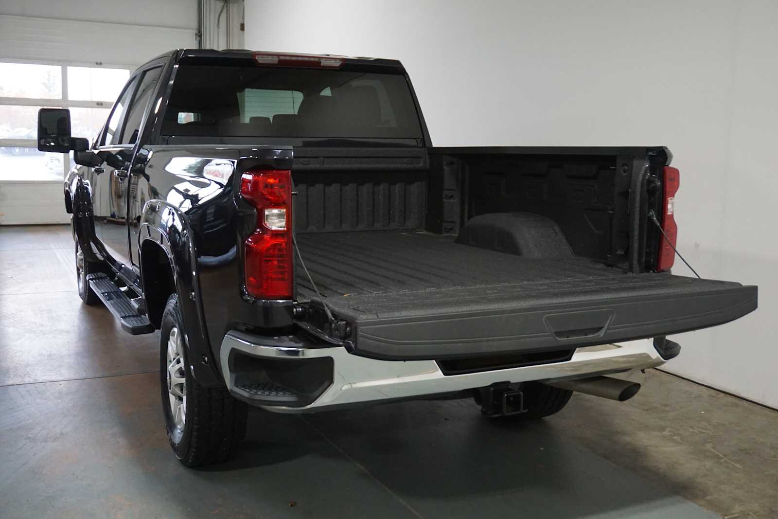 Thumbnail: 2024 Chevrolet Silverado 2500 - 4