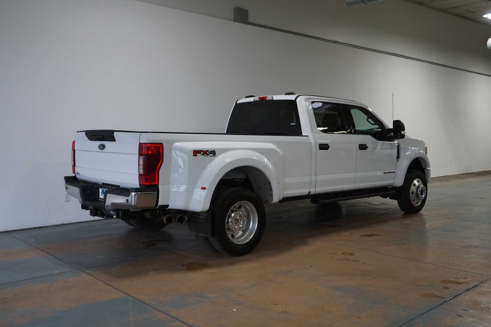 Thumbnail: 2022 Ford F-450 - 6