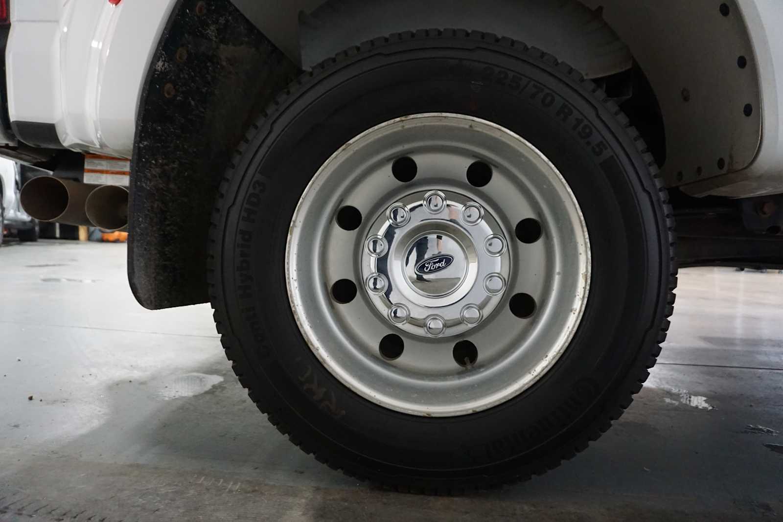 Thumbnail: 2022 Ford F-450 - 14