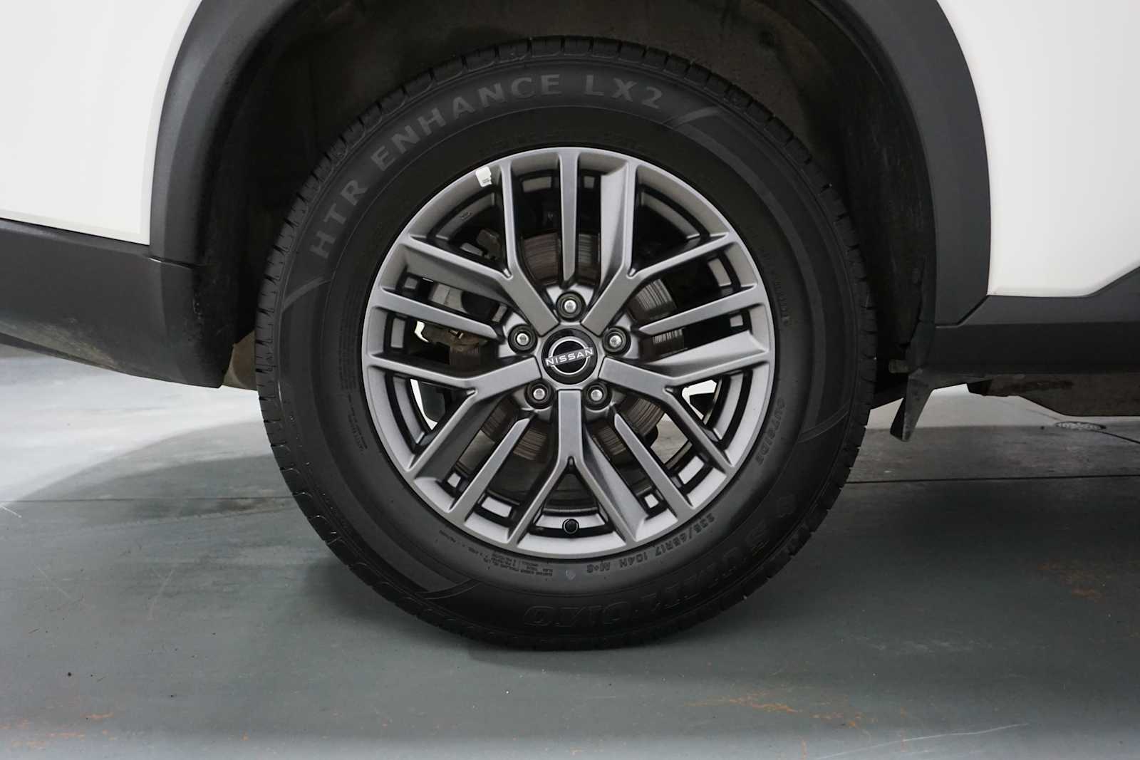 Thumbnail: 2024 Nissan Rogue - 10